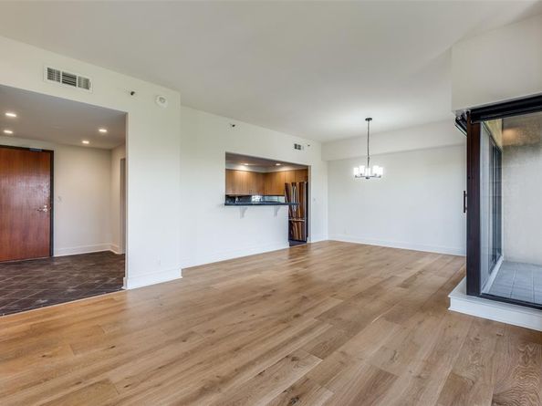 3030  Mckinney Avenue  502, Dallas Texas 75204
