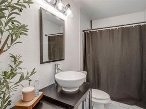 1725  Emerald Street , Grand Prairie Texas 75051
