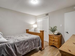 1725  Emerald Street , Grand Prairie Texas 75051