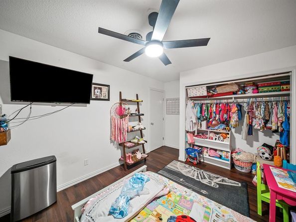 2807  Hollywood Drive , Arlington Texas 76013