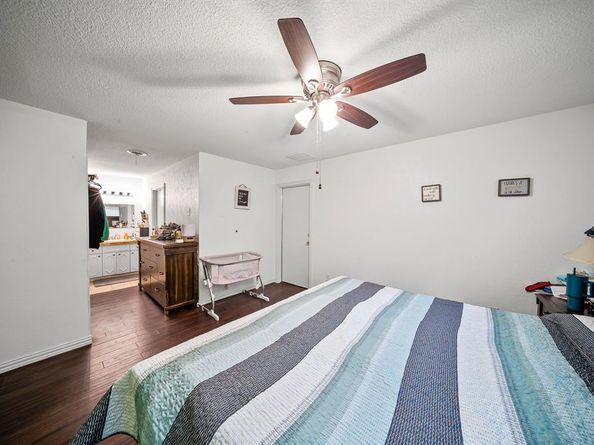 2807  Hollywood Drive , Arlington Texas 76013