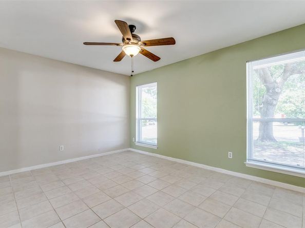 1801  Camelot Cove , Plano Texas 75074