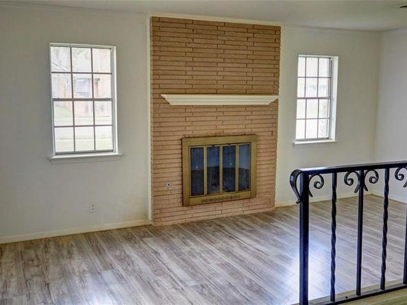 1210  Croydon Street , Irving Texas 75062