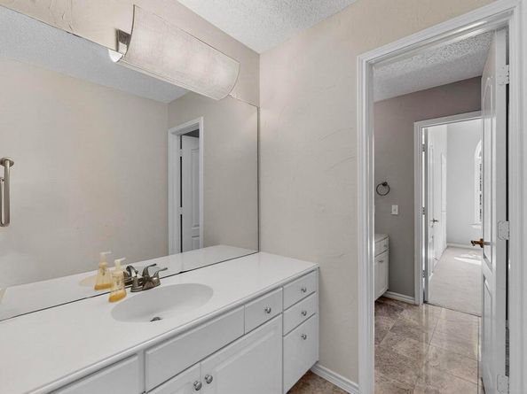 2221  Everglade Court , Carrollton Texas 75006