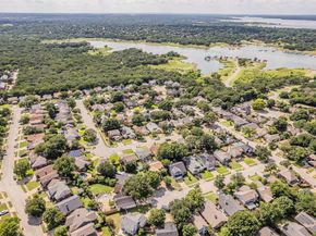 2213  Thistlewood Court , Grapevine Texas 76051
