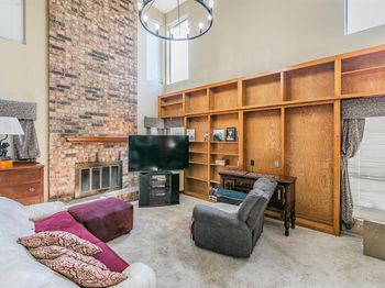 2213  Thistlewood Court 