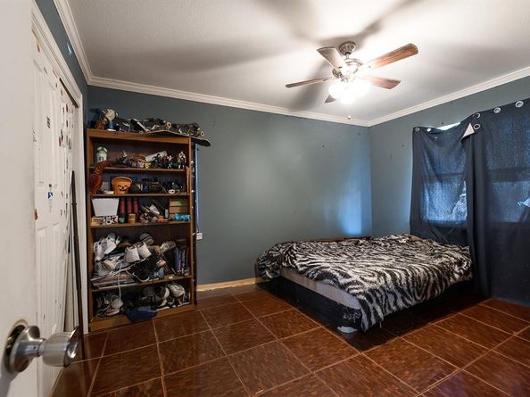 1913  Terry Drive , Grand Prairie Texas 75051