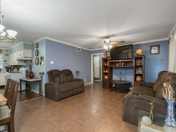 1913  Terry Drive , Grand Prairie Texas 75051