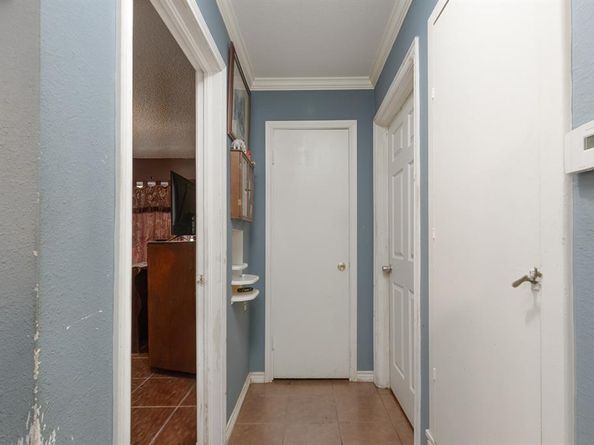 1913  Terry Drive , Grand Prairie Texas 75051