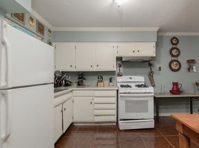 1913  Terry Drive , Grand Prairie Texas 75051