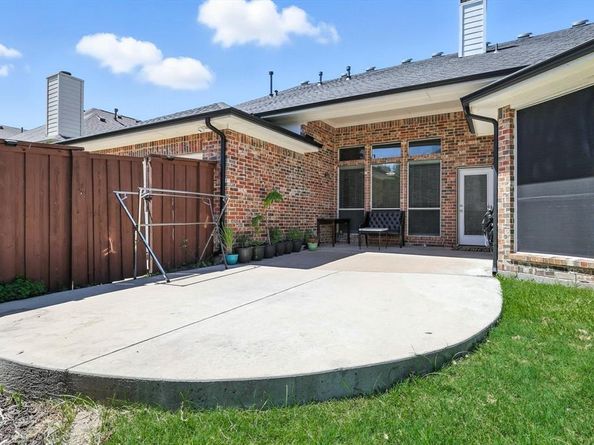 1105  Lamplight Way , Allen Texas 75013