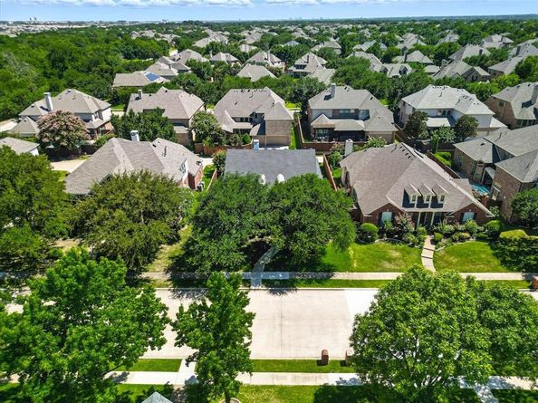 1105  Lamplight Way , Allen Texas 75013