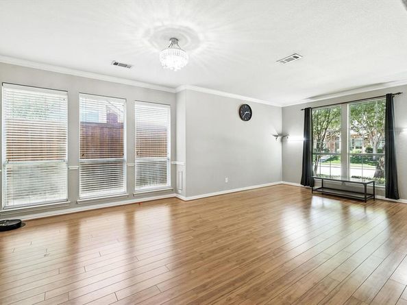 1105  Lamplight Way , Allen Texas 75013