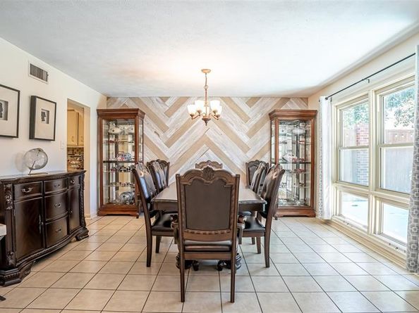 2410 S Graham Drive , Arlington Texas 76013