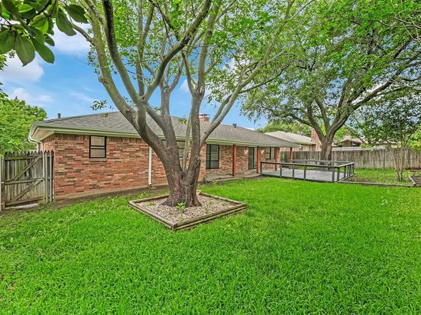 4032  Aragon Drive , Fort Worth Texas 76133