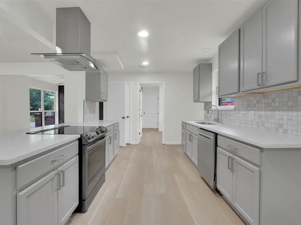 4032  Aragon Drive , Fort Worth Texas 76133