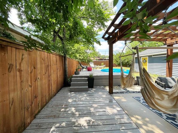 2315  Boyd Street , Dallas Texas 75224