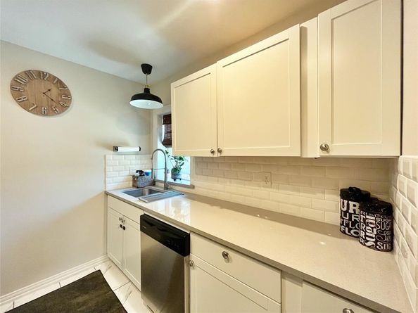 2315  Boyd Street , Dallas Texas 75224