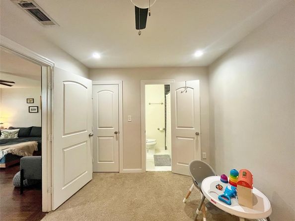 2315  Boyd Street , Dallas Texas 75224
