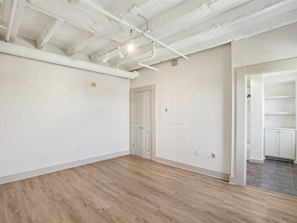 329 E Colorado Boulevard  605, Dallas Texas 75203