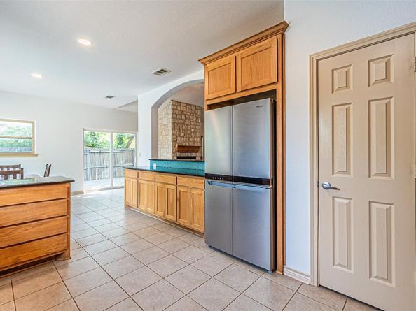 738  Laramie Drive , Lewisville Texas 75077