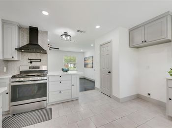 10166  San Lorenzo Drive 