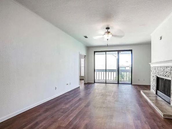 5310  Keller Springs Road  432, Dallas Texas 75248