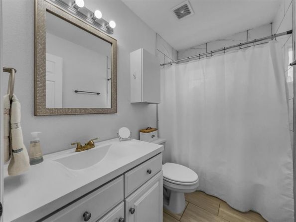 6206  Hidden Springs Lane , Garland Texas 75044