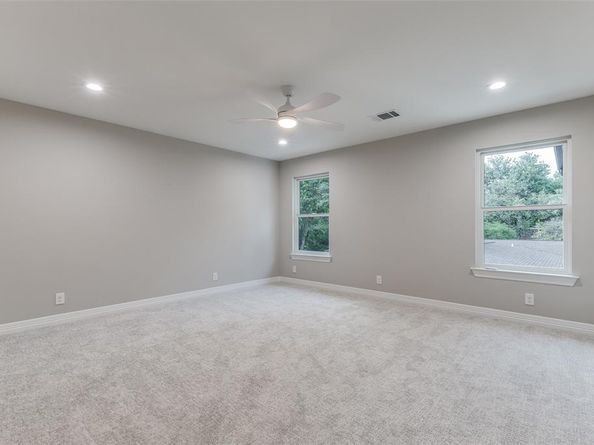 11207  Dwarfs Circle , Dallas Texas 75229