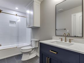 11207  Dwarfs Circle , Dallas Texas 75229