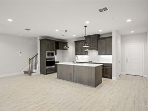648  Sandiford  , Mansfield Texas 76063
