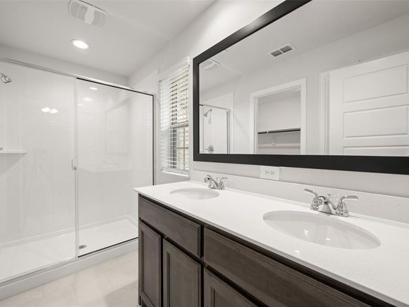 648  Sandiford  , Mansfield Texas 76063