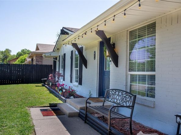 641  Furlong Drive , Dallas Texas 75211