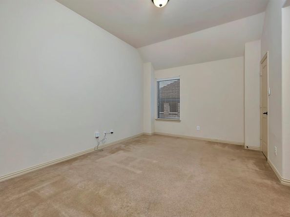 2952  Bahia  , Grand Prairie Texas 75054