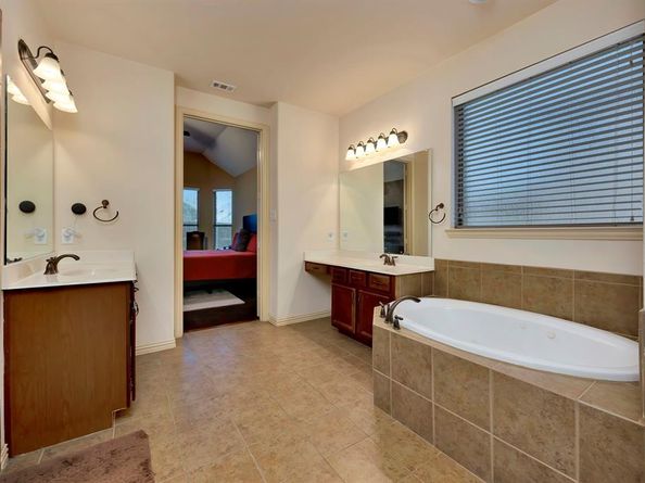 2952  Bahia  , Grand Prairie Texas 75054