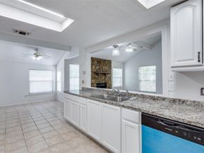 6  Tanager Court , Mansfield Texas 76063