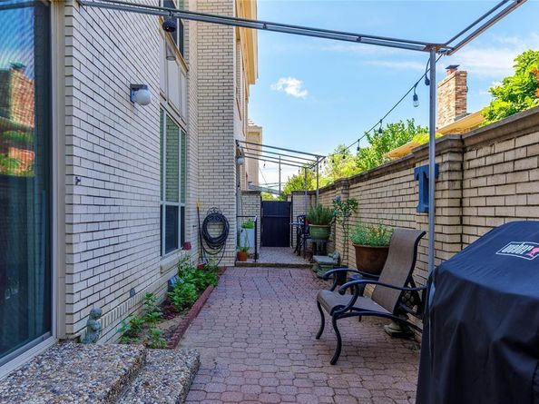 6126  Averill Way  103W, Dallas Texas 75225