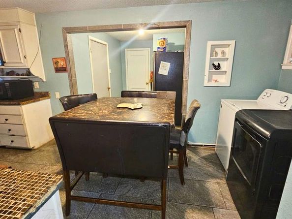 2404  Handley Drive , Fort Worth Texas 76112