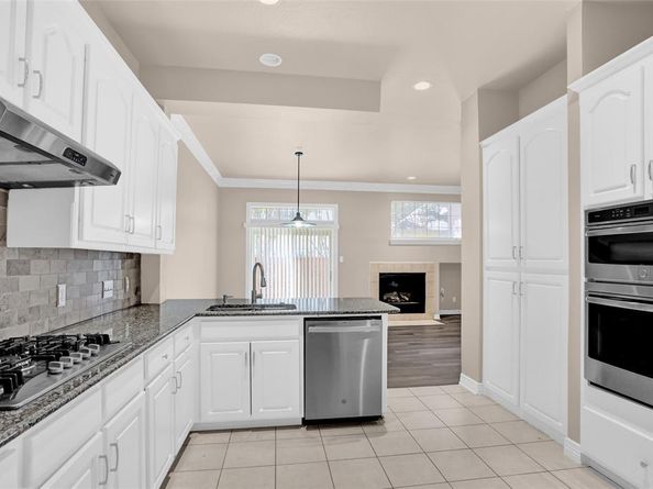 4092  Oberlin Way , Addison Texas 75001