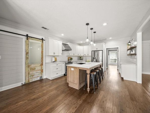 1106  Cypress Court , Mansfield Texas 76063