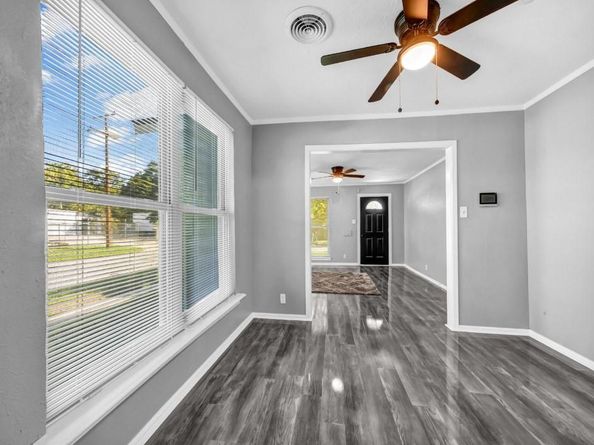341  Emma Street , Fort Worth Texas 76111