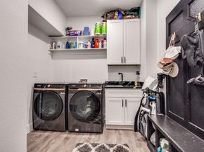 1514  Bickers Street , Dallas Texas 75212