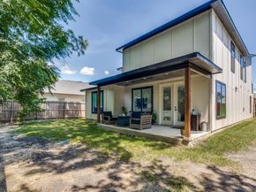 1514  Bickers Street , Dallas Texas 75212
