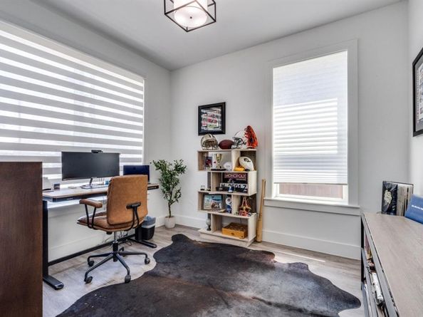 1514  Bickers Street , Dallas Texas 75212