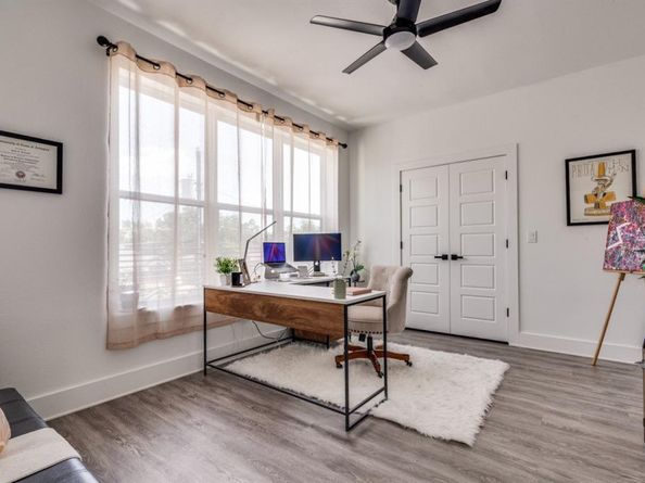 1514  Bickers Street , Dallas Texas 75212