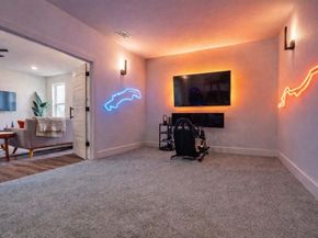 1514  Bickers Street , Dallas Texas 75212