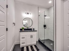 1514  Bickers Street , Dallas Texas 75212