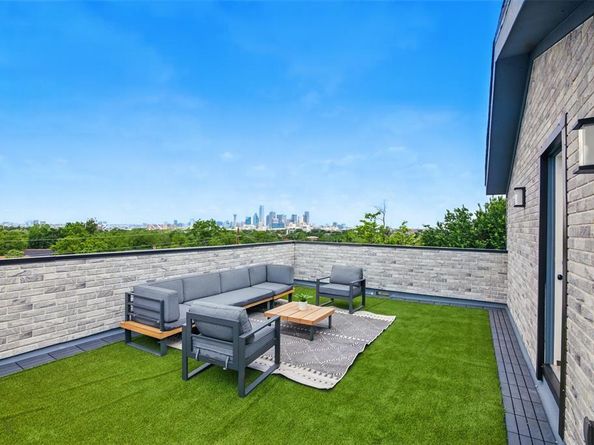 430 E 8th   201, Dallas Texas 75203