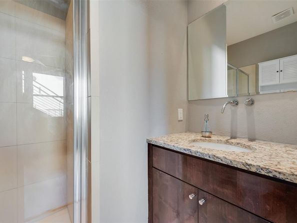 959 W Bluff Street  105, Fort Worth Texas 76102