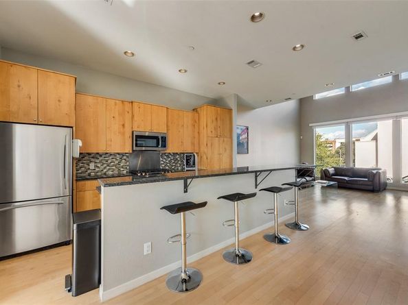 959 W Bluff Street  105, Fort Worth Texas 76102